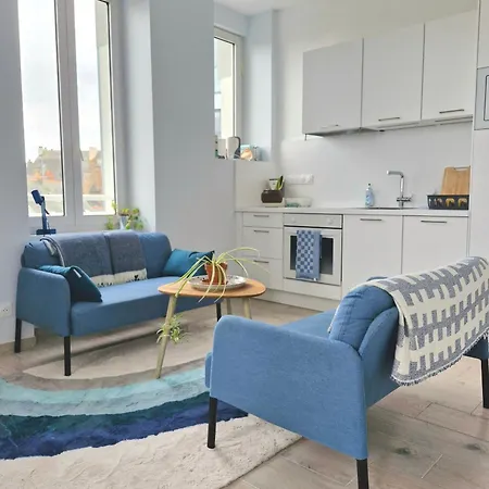 公寓 Quiet Duplex In Historic Town Centre *